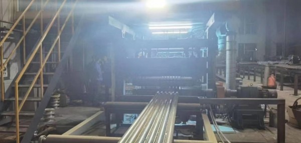 管排長度為6米，每件管排由10根管子組成，管子中心距為54mm，鰭片厚度為6.4mm